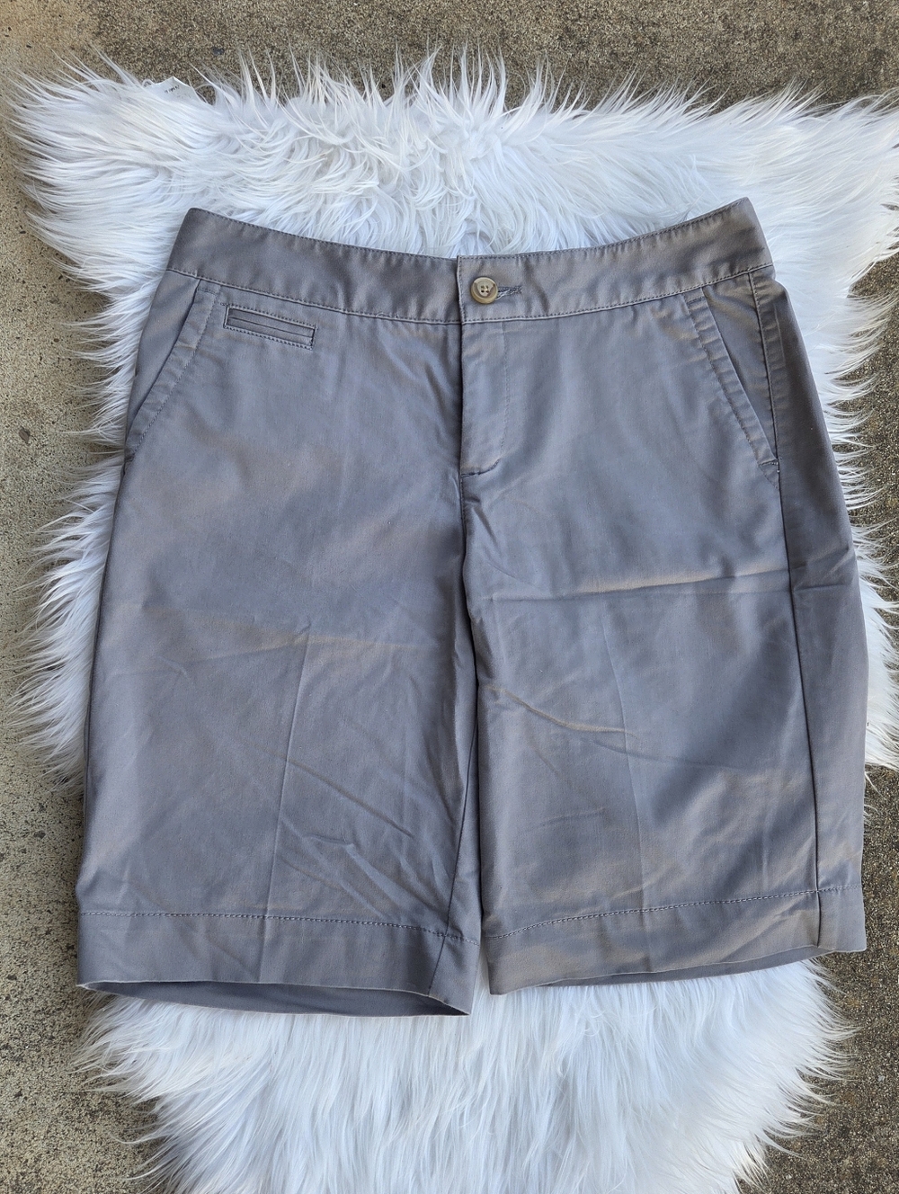 Dockers - Women's Grey Bermuda Shorts - Size 10